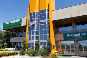 Justiça condena Unimed Cuiabá a garantir tratamento a criança autista e a pagar danos morais