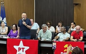 Pedro Taques troca de partido e ajuda a consolidar palanque de Lula em Mato Grosso