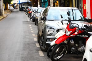 Abilio sanciona lei que acaba com valor mínimo para recarga via Pix no estacionamento rotativo