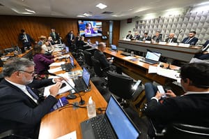Fraudes no INSS e crime organizado marcam CPIs em 2025