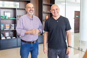 Abilio paga R$ 12 milhões de premiação para servidores por avanços na Educação