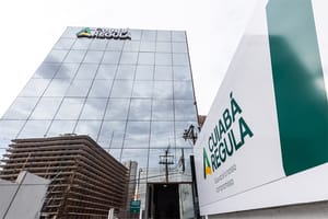 Agência de fiscalização notifica empresa por pane elétrica e princípio de incêndio em ônibus