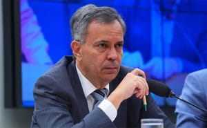 Deputado federal Félix Mendonça é alvo de operação da Polícia Federal