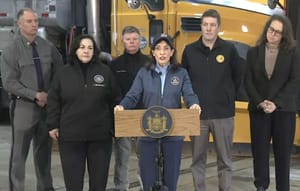 Nevasca gigante coloca 170 milhões em alerta e força decreto de emergência em Nova York