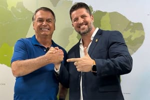 Moraes mandou Bolsonaro para Papudinha para "humilhar conservadores", diz vereador