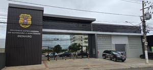 Mulher investigada por integrar facção criminosa em Cuiabá é presa na Operação Bodas de Prata