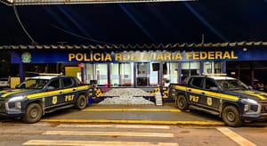 Polícia Rodoviária Federal intercepta carga de "super maconha" na BR-364