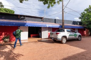 Operação municipal interdita bares com quartos insalubres em Cuiabá