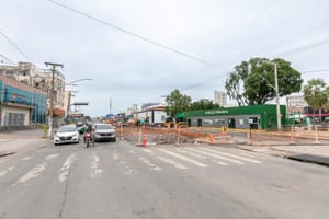 Prainha em Cuiabá é totalmente reaberta ao tráfego após bloqueios por obras