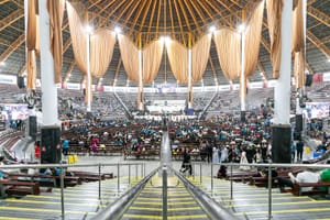 Fé e Carnaval movimentam Cuiabá com grandes eventos e público recorde no fim de semana