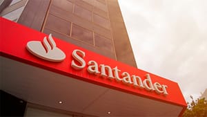 Justiça anula cartão de consignado não solicitado e manda banco Santander indenizar idoso