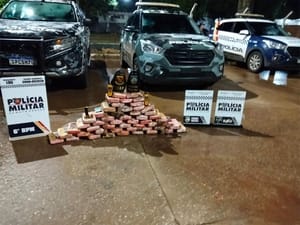 Suspeito é preso pela PM com 50 tabletes de maconha e munições em Cáceres