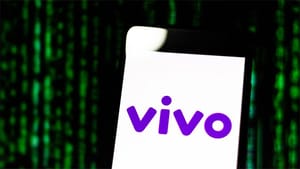 Falhas em telefonia anulam multa e geram condenação por negativação indevida