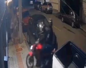 Coronel aposentado da Polícia Militar impede assalto a família e mata suspeito em SP