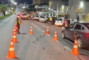 Quatro motorista foram presos em operações nas avenidas Fernando Corrêa e Carmindo de Campos