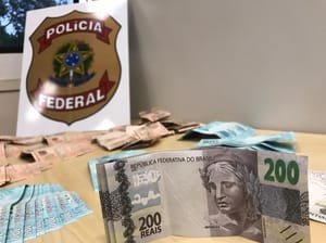 Polícia Federal prende mulher ao receber pacote com 60 cédulas possivelmente falsas