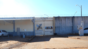 Justiça afasta 14 policiais penais em MT após suspeitas de tortura e morte de detento em presídio