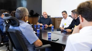 Abilio abre diálogo com CS Mobi para adequar contrato e ampliar benefícios à população