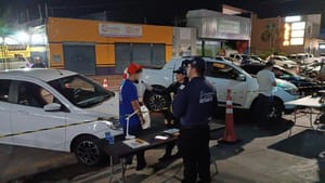 Operação Lei Seca resulta na prisão de 11 condutores na Avenida Carmindo de Campos