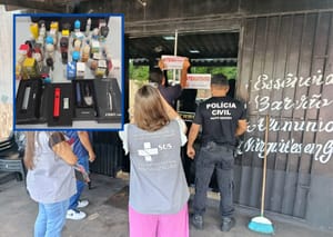 Tabacaria é alvo de fiscalização e tem essências de vape apreendidas em Várzea Grande