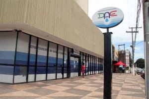 MPE ajuíza ação contra DAE e Várzea Grande por água imprópria para consumo da população