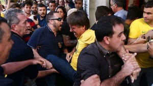 Câmara cria 'Dia do Patriota' na data da facada em Bolsonaro, símbolo de força do bolsonarismo