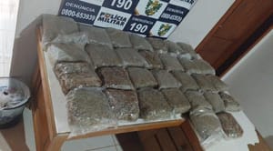Mulher é presa em flagrante por policias militares com 30 tabletes de "super maconha"