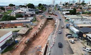 Pelo grande volume de chuvas, trecho da Miguel Sutil segue interditado até terça-feira (31)