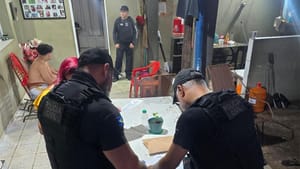 Operação mira núcleo financeiro de facção; são cumpridos mandados em MT, GO e ES