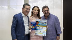 Ao lado de 'Ratinho', governador e primeira-dama lançam capacitação sobre autismo e TDAH