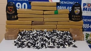 Policiais militares da Rotam prendem suspeito com 19 tabletes de drogas em Aripuanã