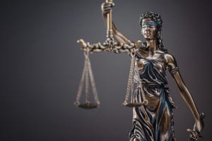 Tribunal do Júri de Paranatinga condena réus a 14 anos de prisão cada por homicídio