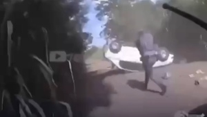 Polícia resgata criança de 2 anos sequestrada pelo pai após capotamento em SP