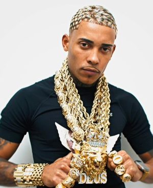 MC Poze é feito refém durante invasão à própria casa; prejuízo foi de R$ 2 milhões