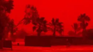 Ciclone deixa céu vermelho e cenário “apocalíptico” no oeste da Austrália; veja vídeo