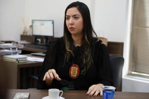 "Não tem condição de viver em sociedade", afirma delegada sobre suspeito de matar irmã