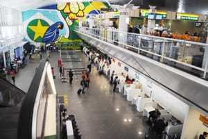 Passageiro será indenizado em R$ 8 mil após voo cancelado causar atraso superior a 3 dias