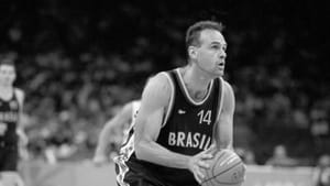 Morre Oscar Schmidt, ícone eterno do basquete mundial, aos 68 anos de idade