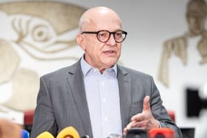 Pivetta dispara: "Com gente mal atendida na saúde, não podemos fazer festa em MT"