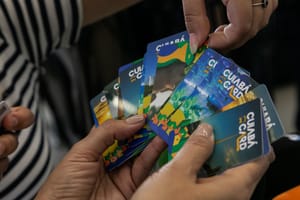 Abilio lança cartão com transporte ilimitado e programa social em Cuiabá