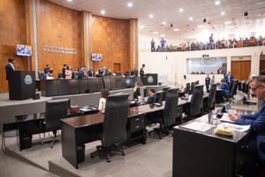 Projeto de lei que diminui custo do diesel e congela Fethab até o fim do ano é aprovado na ALMT
