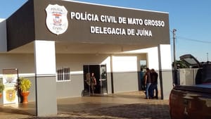 Grupo manipulava imagens e vendia como conteúdos pornográficos; 30 foram vítimas