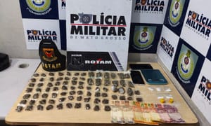 Adolescentes são flagrados na Avenida Beira Rio com 88 porções de drogas