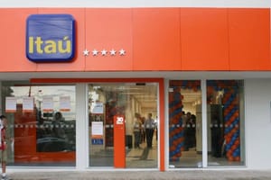Se o Itaú tirou R$ 1 de cada correntista, levou R$ 16 bilhões em 14 anos