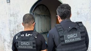 Suspeitos de produzirem e armazenarem pornografia infantil são alvos da PJC