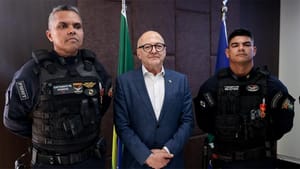 PMs são condecorados por atos de bravura: "Vale todo o sacrifício e esforço", afirma sargento