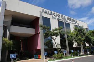 Venda informal de veículo mantém dono responsável por multas, decide TJMT