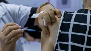 Cuiabá mantém cenário de normalidade para meningite e reforça vacinação