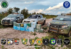 Força-tarefa surpreende traficantes durante descarga de de cocaína em avião em MT