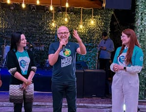 “É a escola que conduz nossos jovens para o futuro, e o Governo continua investindo para melhorar a educação de MT”, afirma governador